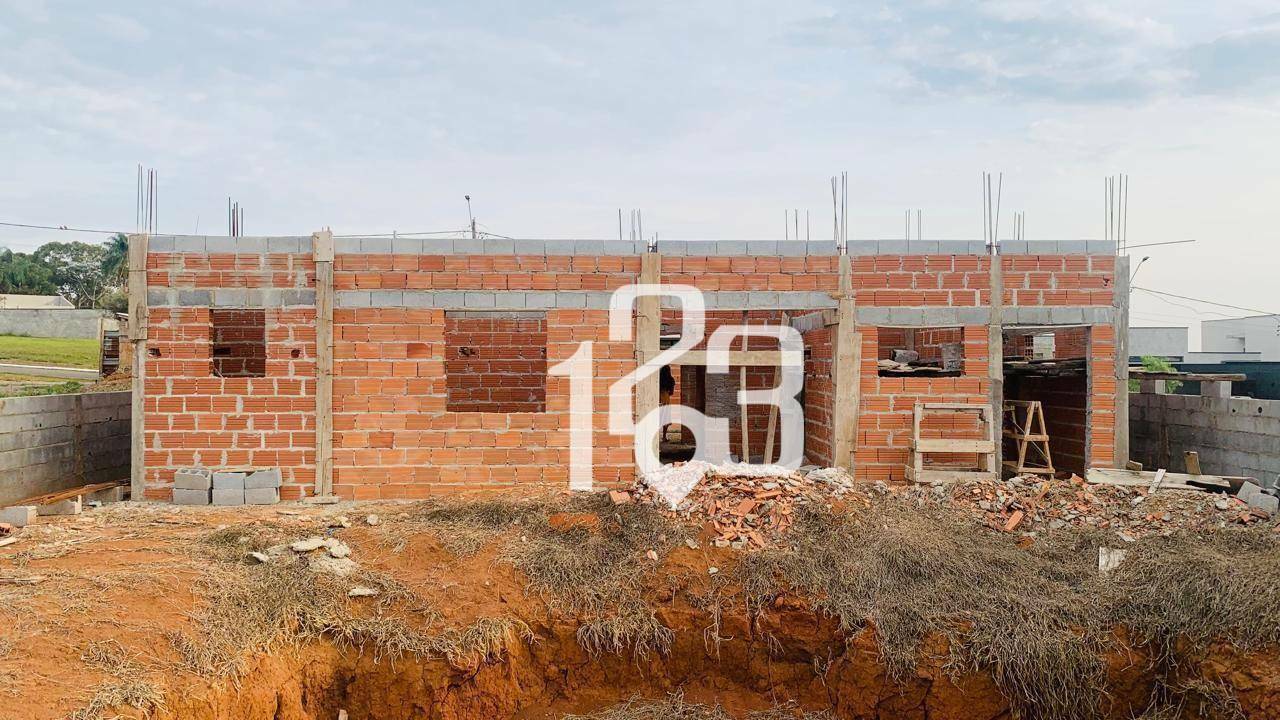 Casa de Condomínio à venda com 3 quartos, 198m² - Foto 1