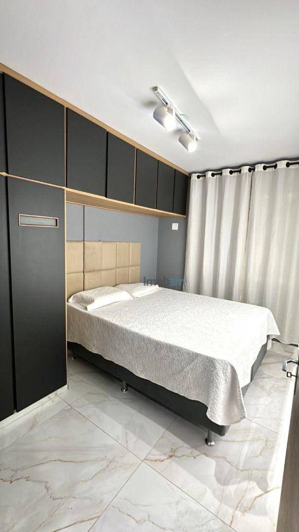 Apartamento à venda com 3 quartos, 230m² - Foto 6