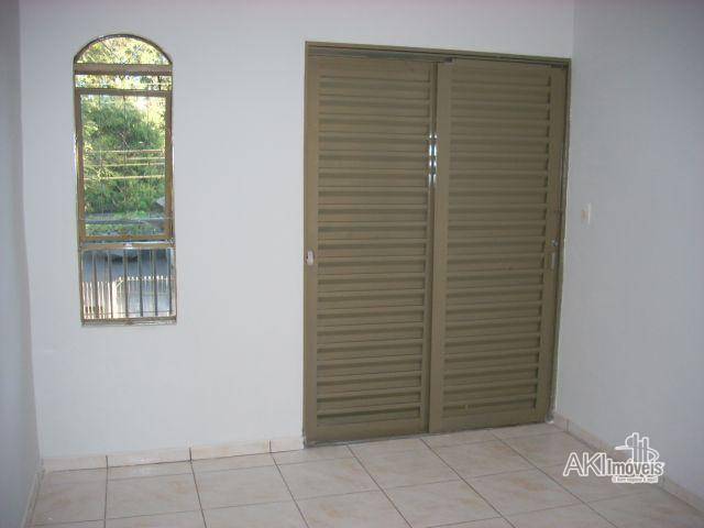 Casa para alugar com 2 quartos, 60m² - Foto 3