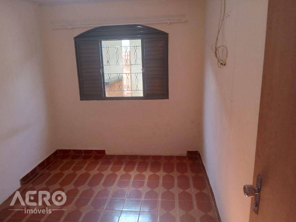 Casa à venda com 3 quartos, 163m² - Foto 7