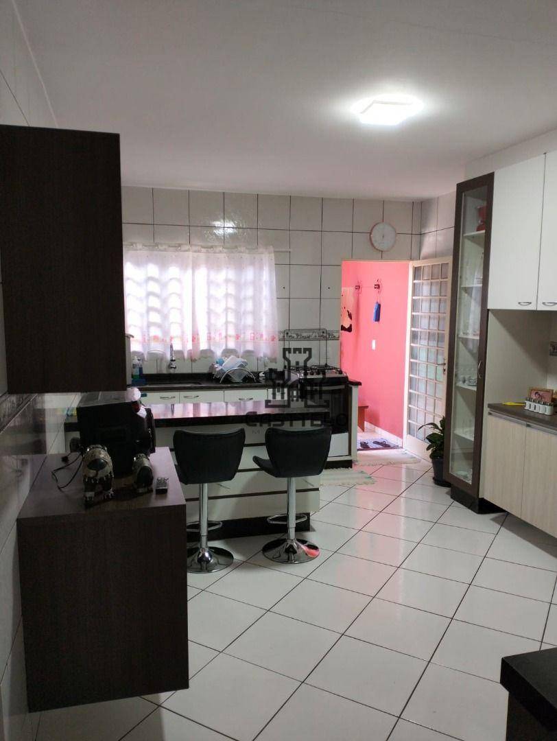 Casa à venda com 3 quartos, 162M2 - Foto 16