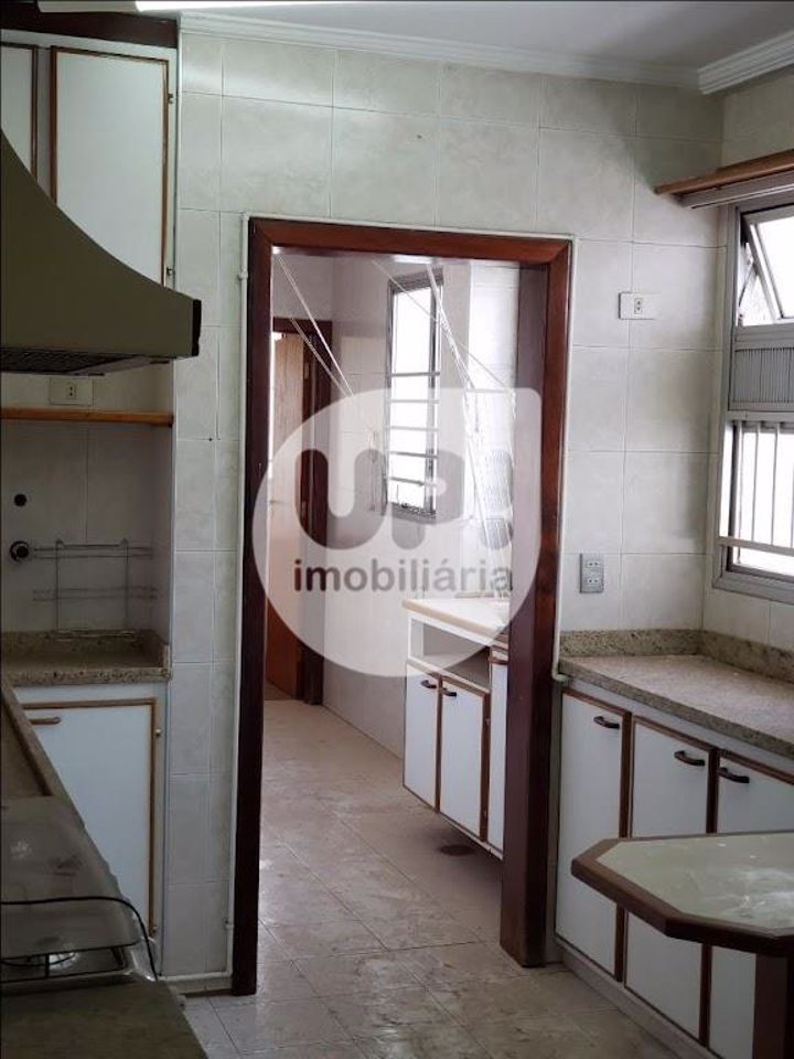 Apartamento à venda com 3 quartos, 157m² - Foto 29