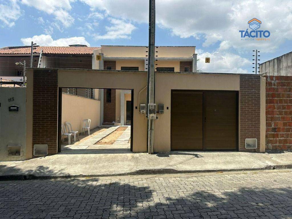 Casa à venda com 3 quartos, 84m² - Foto 1