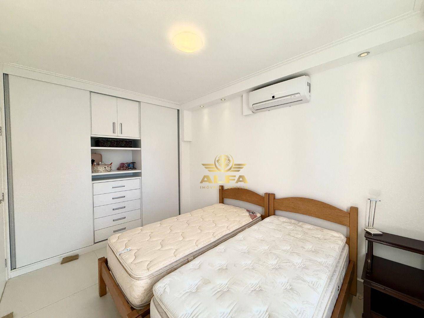 Apartamento à venda com 2 quartos, 80m² - Foto 11