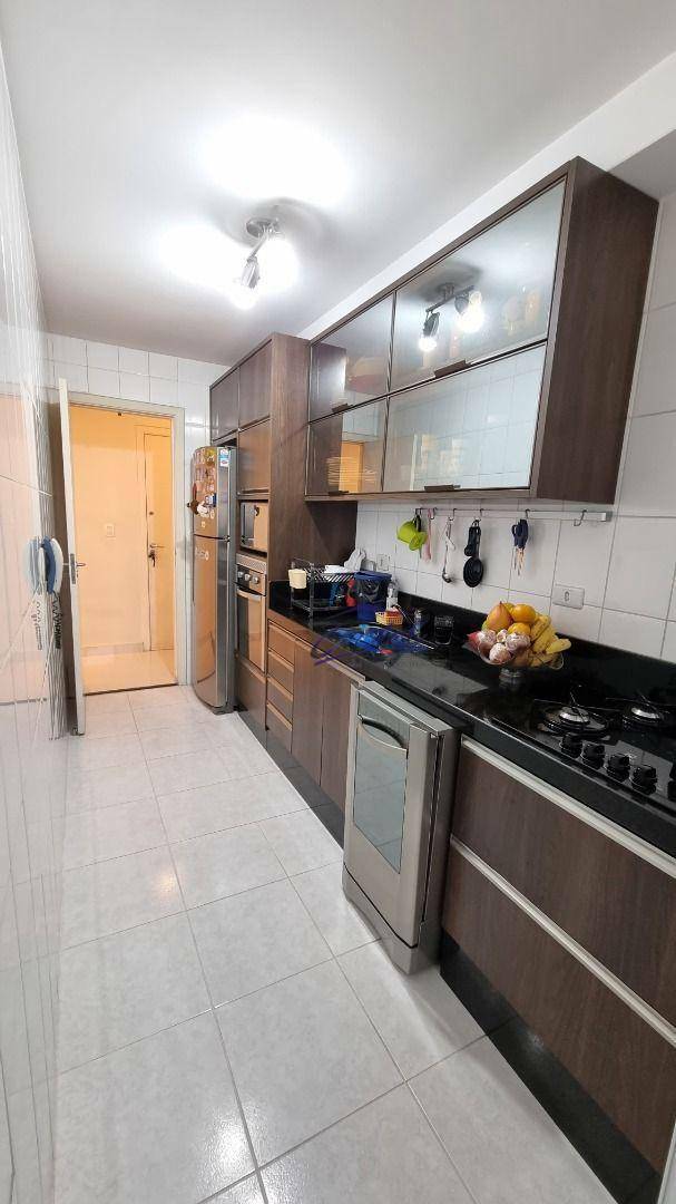 Apartamento à venda com 3 quartos, 75m² - Foto 10