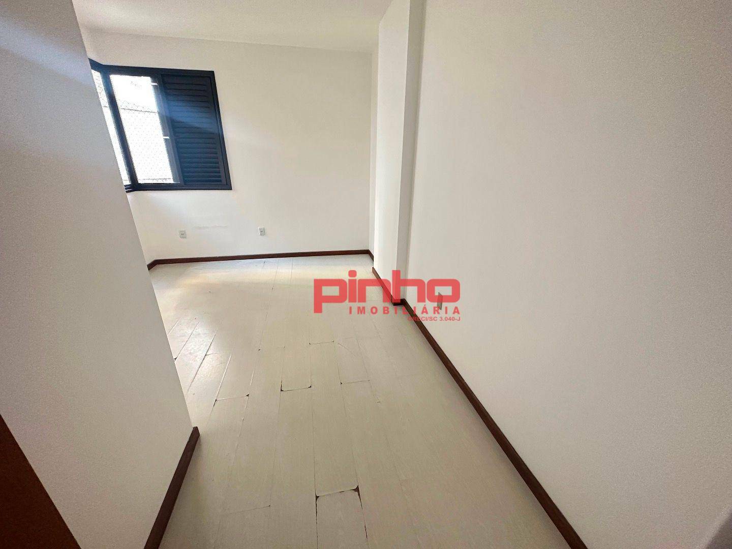 Apartamento à venda com 3 quartos, 81m² - Foto 33