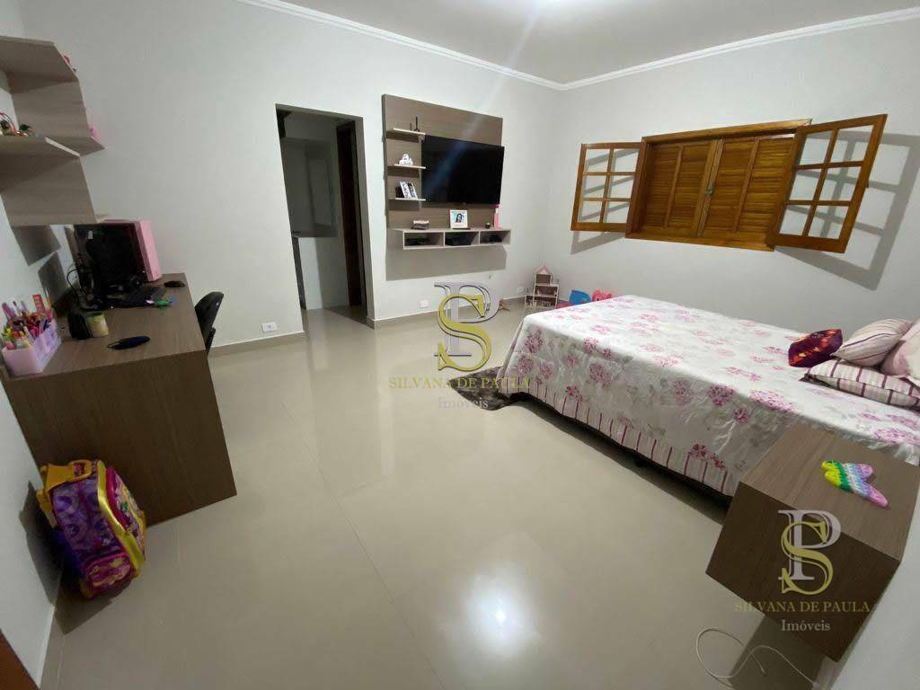 Chácara à venda com 3 quartos, 270m² - Foto 32