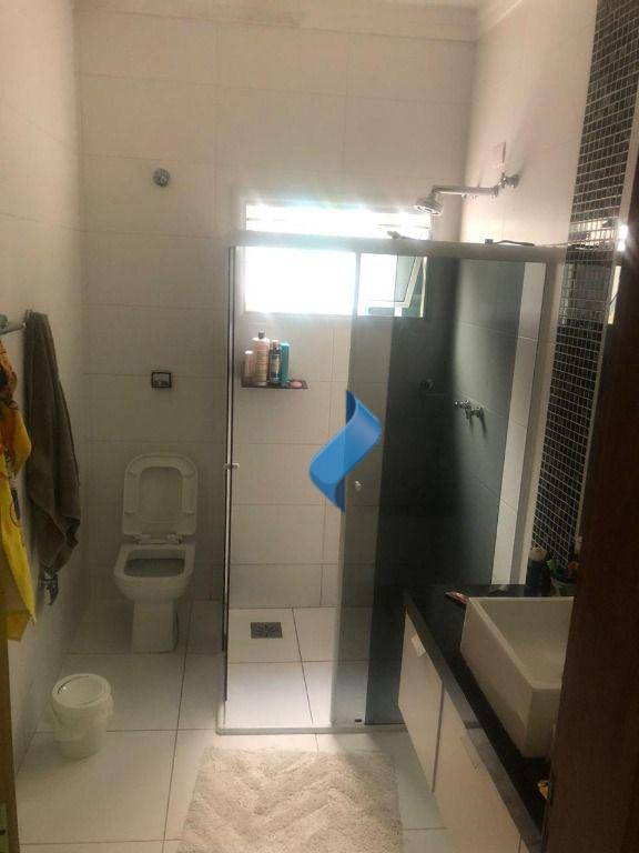 Casa de Condomínio à venda com 4 quartos, 200m² - Foto 11