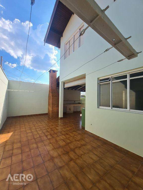 Casa à venda e aluguel com 4 quartos, 299m² - Foto 31