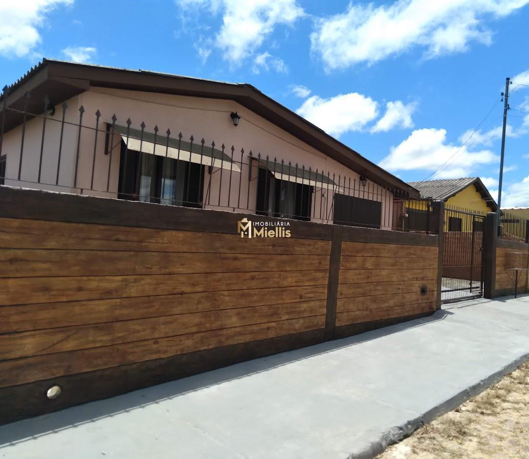 Casa à venda com 2 quartos, 100m² - Foto 1