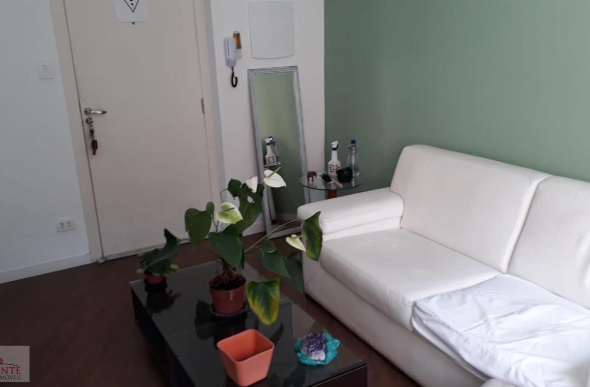 Apartamento à venda com 2 quartos, 45m² - Foto 8