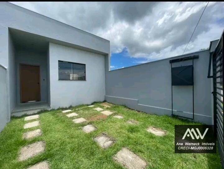 Casa de Condomínio à venda com 2 quartos, 70m² - Foto 1