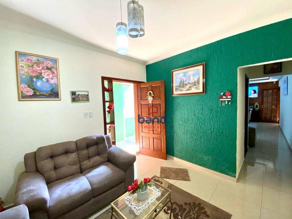 Casa à venda com 3 quartos, 162m² - Foto 6