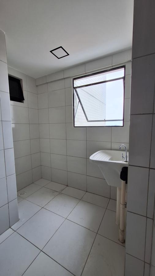 Apartamento à venda com 3 quartos, 81m² - Foto 25