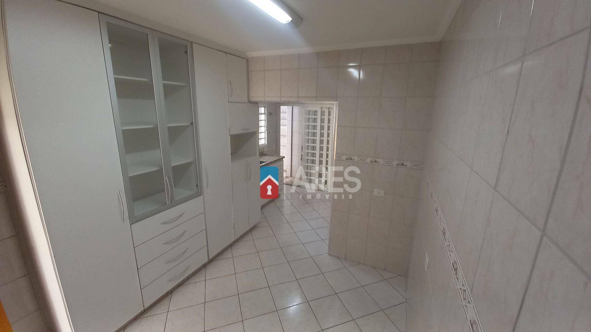 Casa à venda com 2 quartos, 69m² - Foto 6