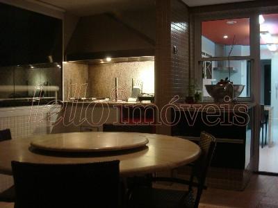 Apartamento para alugar com 4 quartos, 262m² - Foto 1