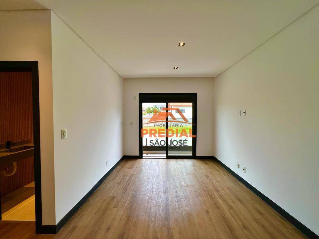 Casa de Condomínio à venda com 4 quartos, 460m² - Foto 21