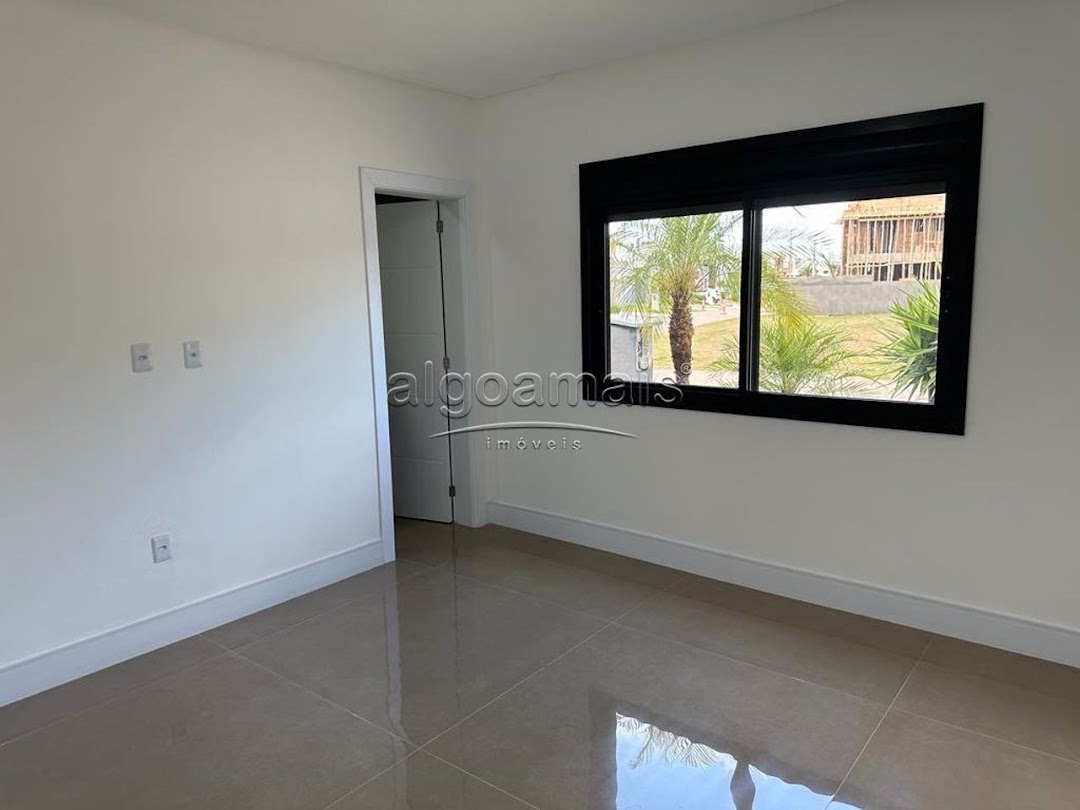 Casa de Condomínio à venda com 4 quartos, 150m² - Foto 6