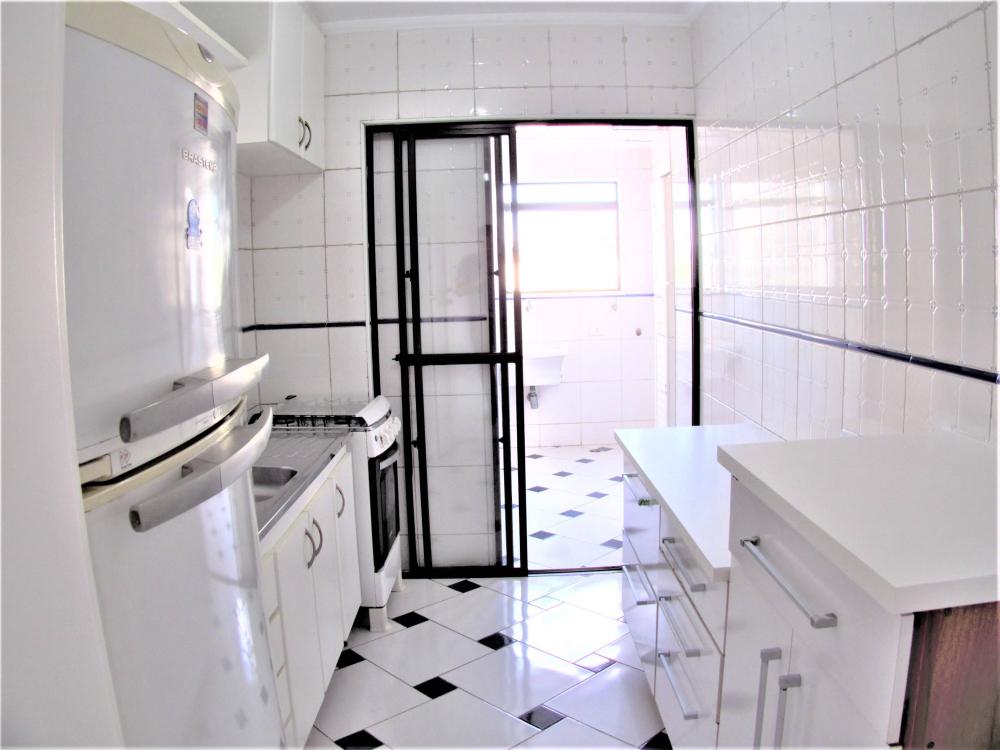 Apartamento à venda com 2 quartos, 54m² - Foto 2