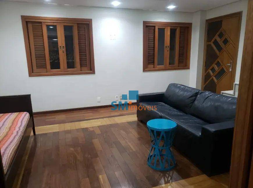 Sobrado à venda com 4 quartos, 248m² - Foto 1