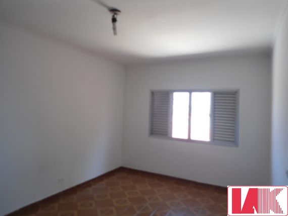 Casa para alugar com 2 quartos, 90m² - Foto 18