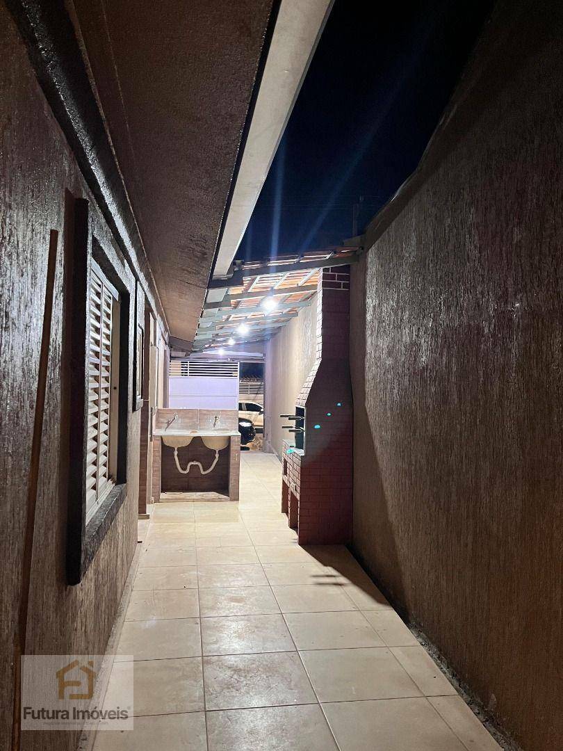 Casa para alugar com 3 quartos, 200m² - Foto 19