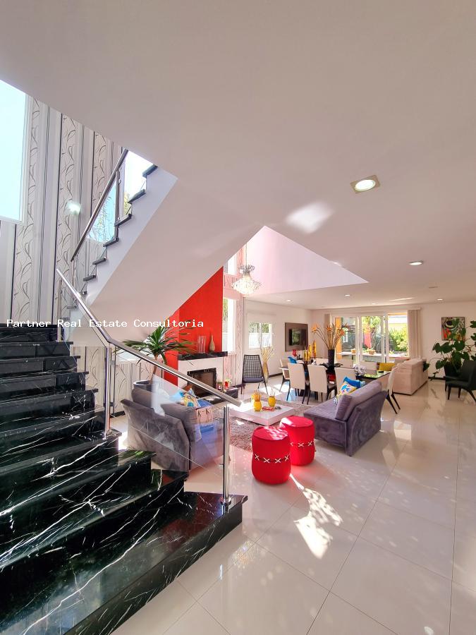 Casa à venda com 4 quartos, 551m² - Foto 9