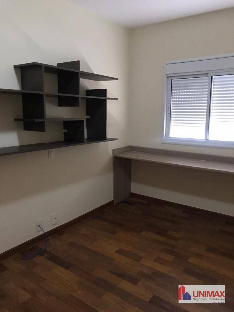 Apartamento à venda com 4 quartos, 212m² - Foto 11