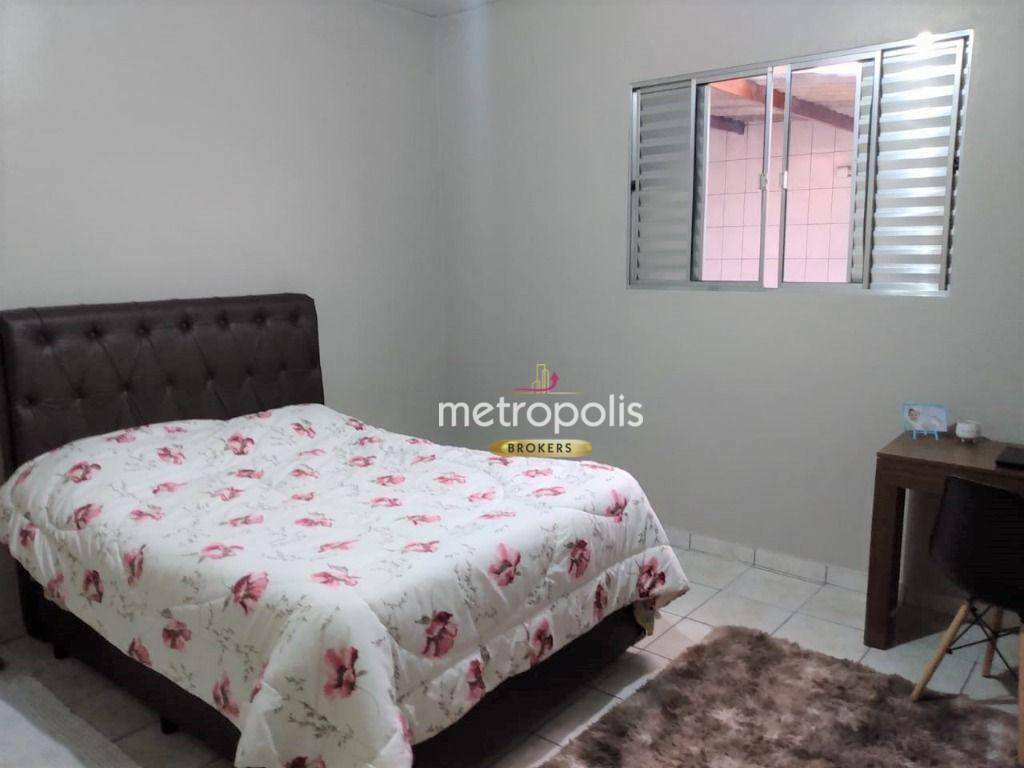 Casa à venda com 4 quartos, 200m² - Foto 3