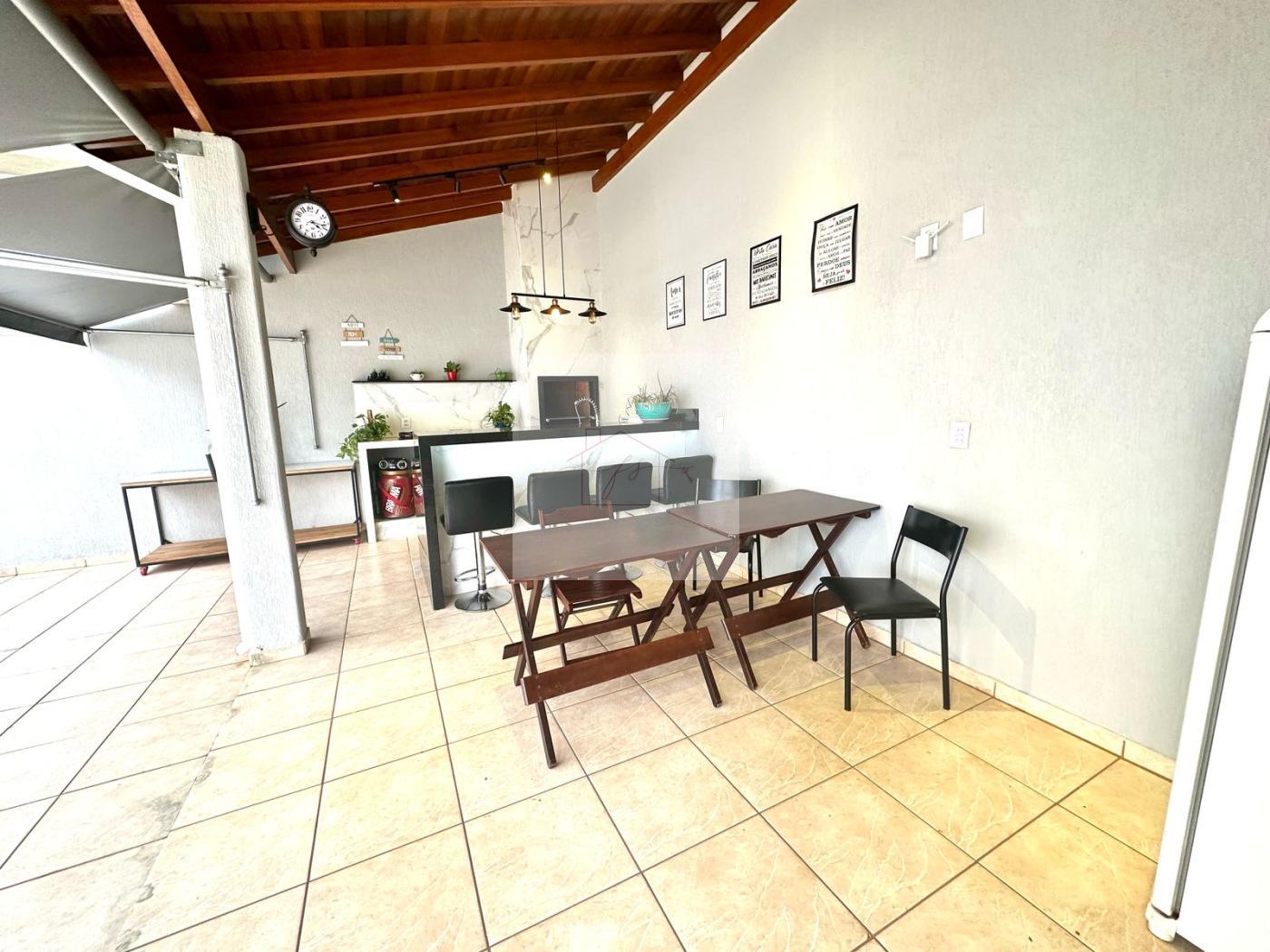 Casa à venda com 3 quartos, 300m² - Foto 29