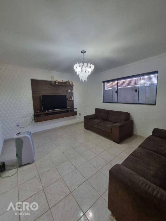 Casa de Condomínio à venda com 3 quartos, 156m² - Foto 2