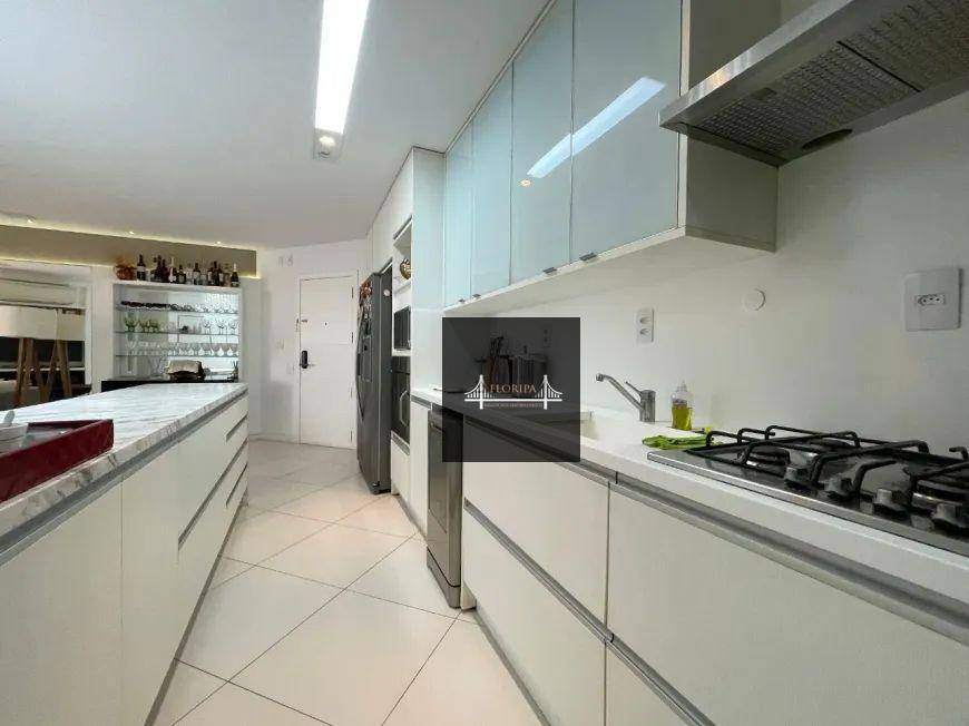 Apartamento à venda com 4 quartos, 131m² - Foto 14