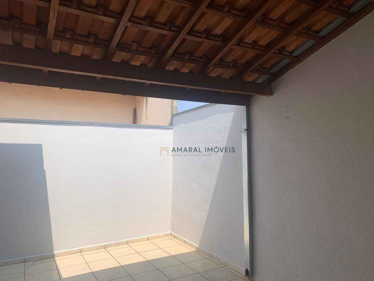 Casa à venda e aluguel com 2 quartos, 140m² - Foto 16