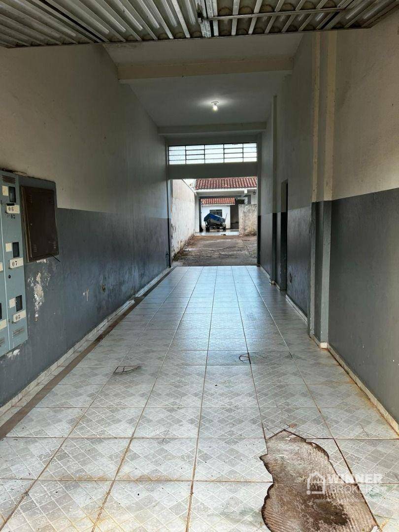 Sobrado à venda com 8 quartos, 570m² - Foto 2