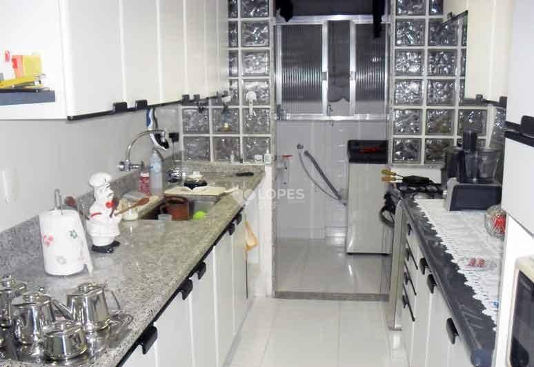 Apartamento à venda com 3 quartos, 113m² - Foto 12