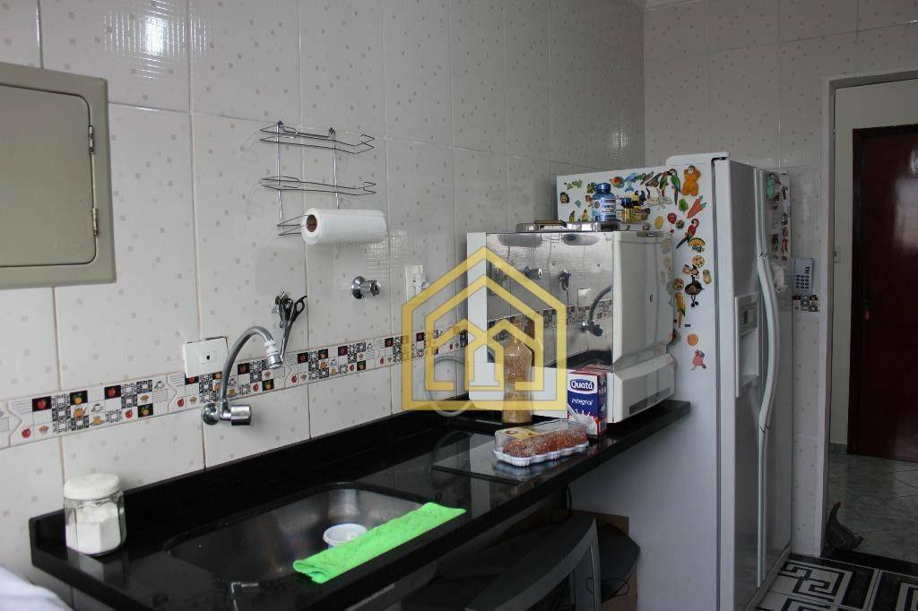 Apartamento à venda com 3 quartos, 78m² - Foto 4