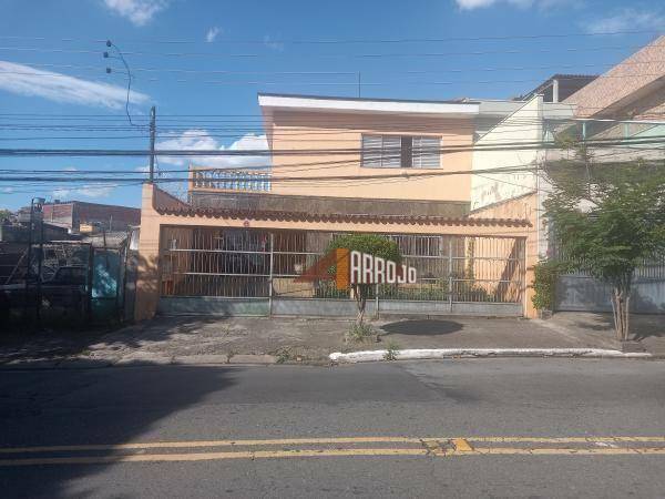 Sobrado à venda com 3 quartos, 186m² - Foto 1