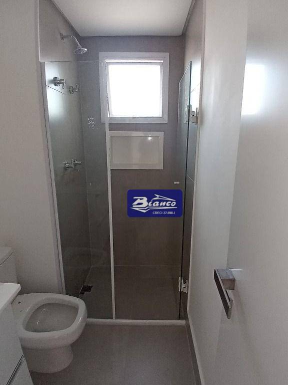 Apartamento para alugar com 3 quartos, 93m² - Foto 5