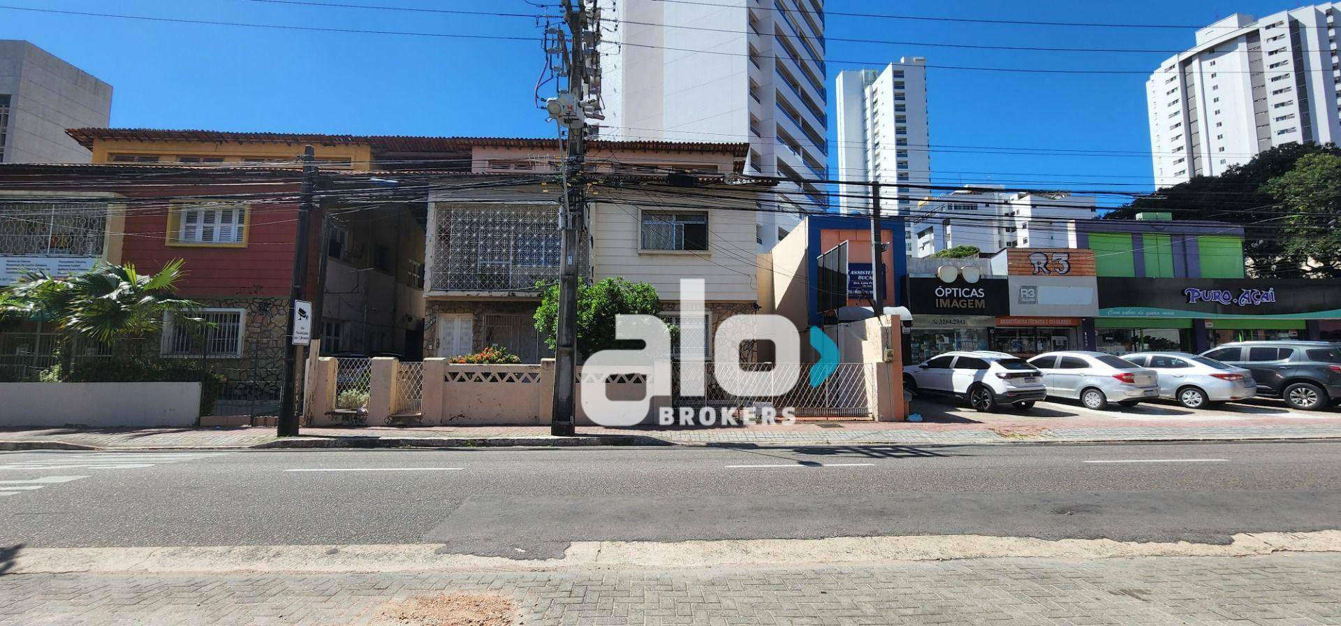 Casa à venda com 6 quartos, 276m² - Foto 58