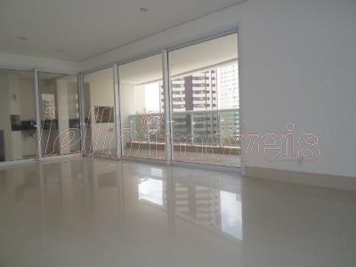 Apartamento à venda com 3 quartos, 183m² - Foto 2