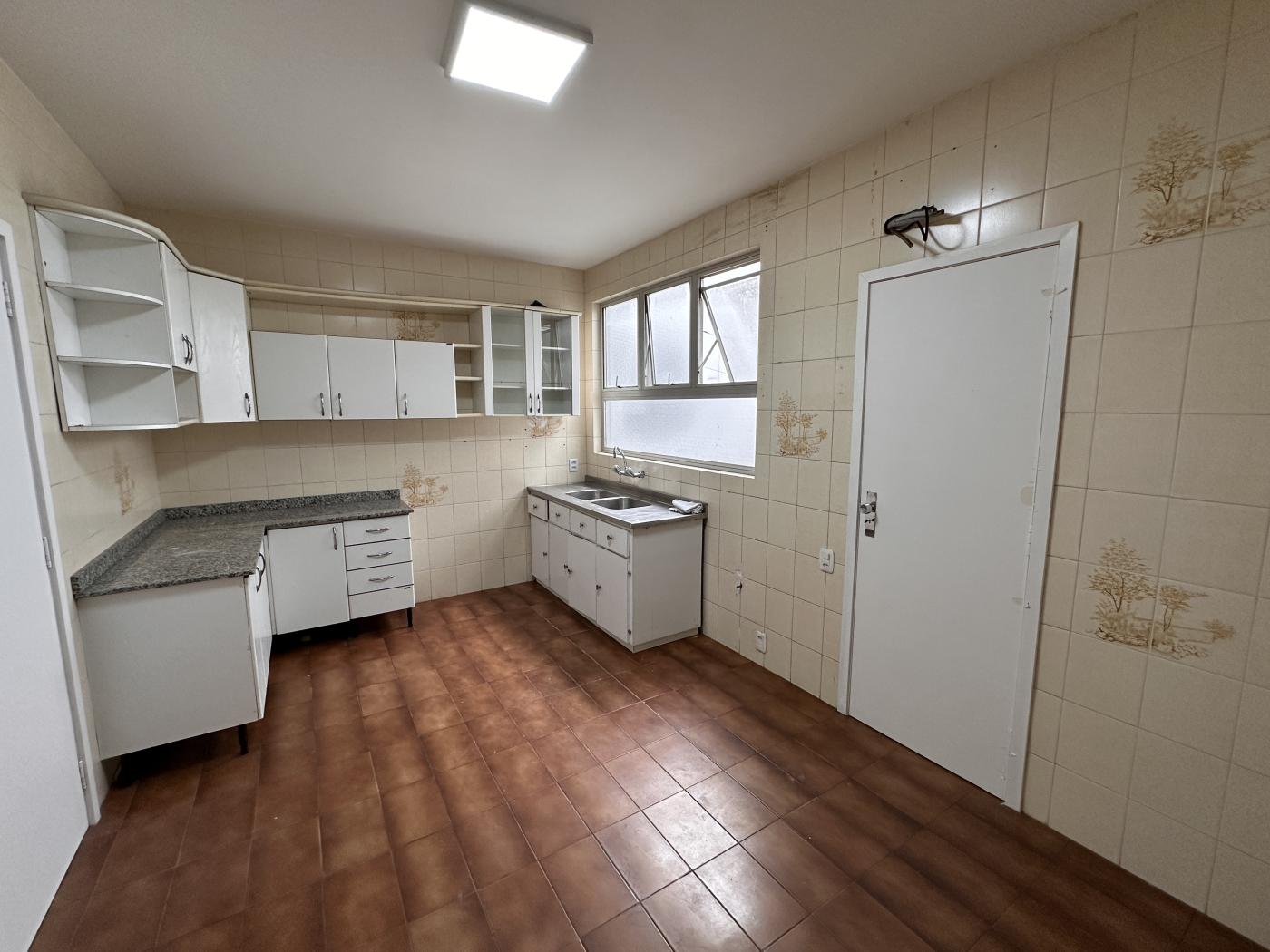 Apartamento à venda com 2 quartos, 106m² - Foto 6