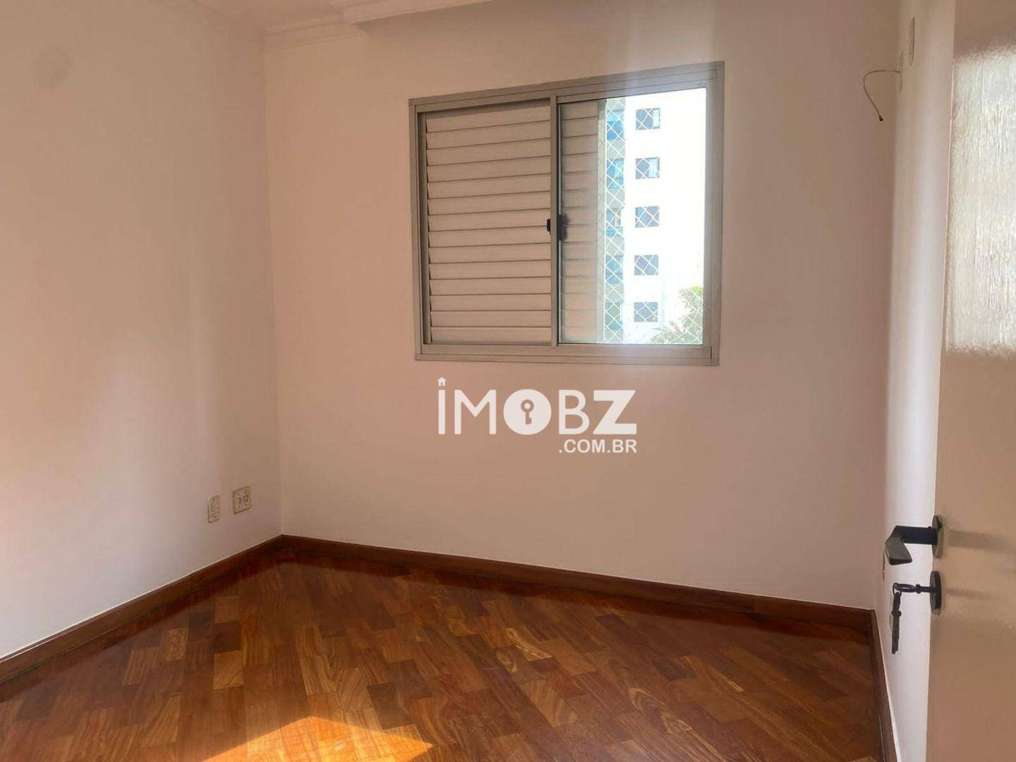 Apartamento à venda com 3 quartos, 60m² - Foto 1