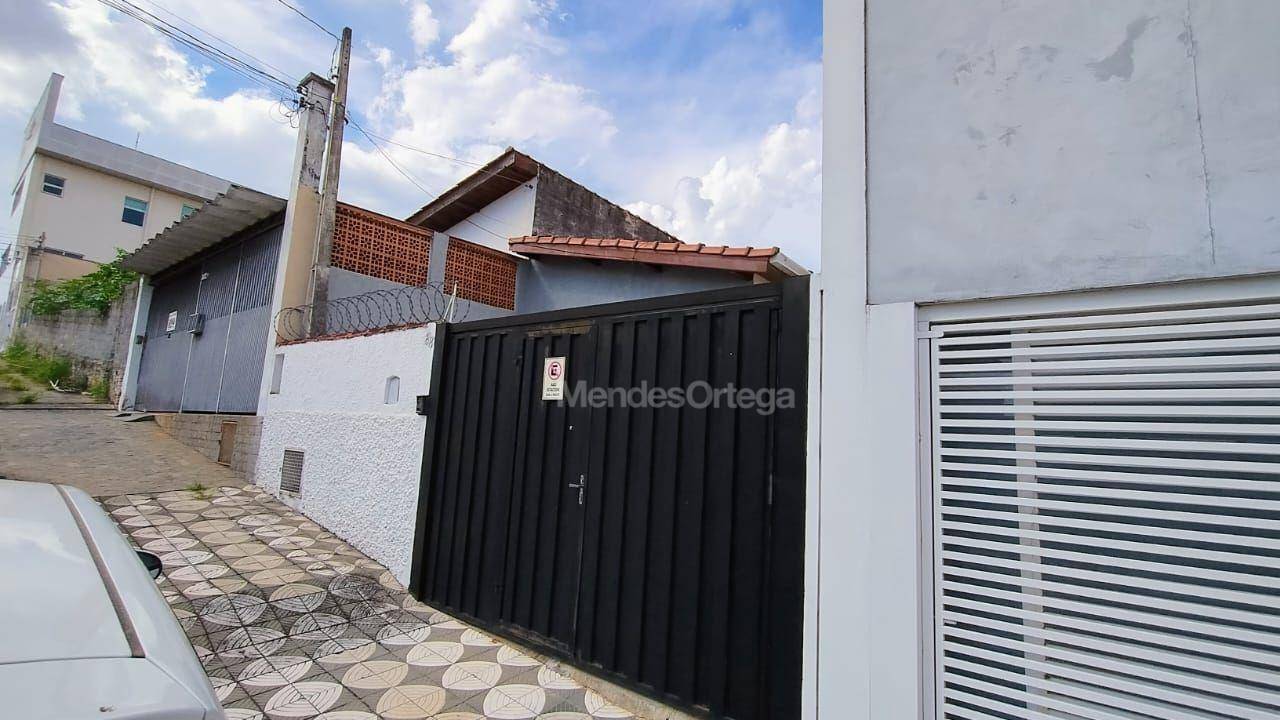 Casa à venda com 3 quartos, 143m² - Foto 2