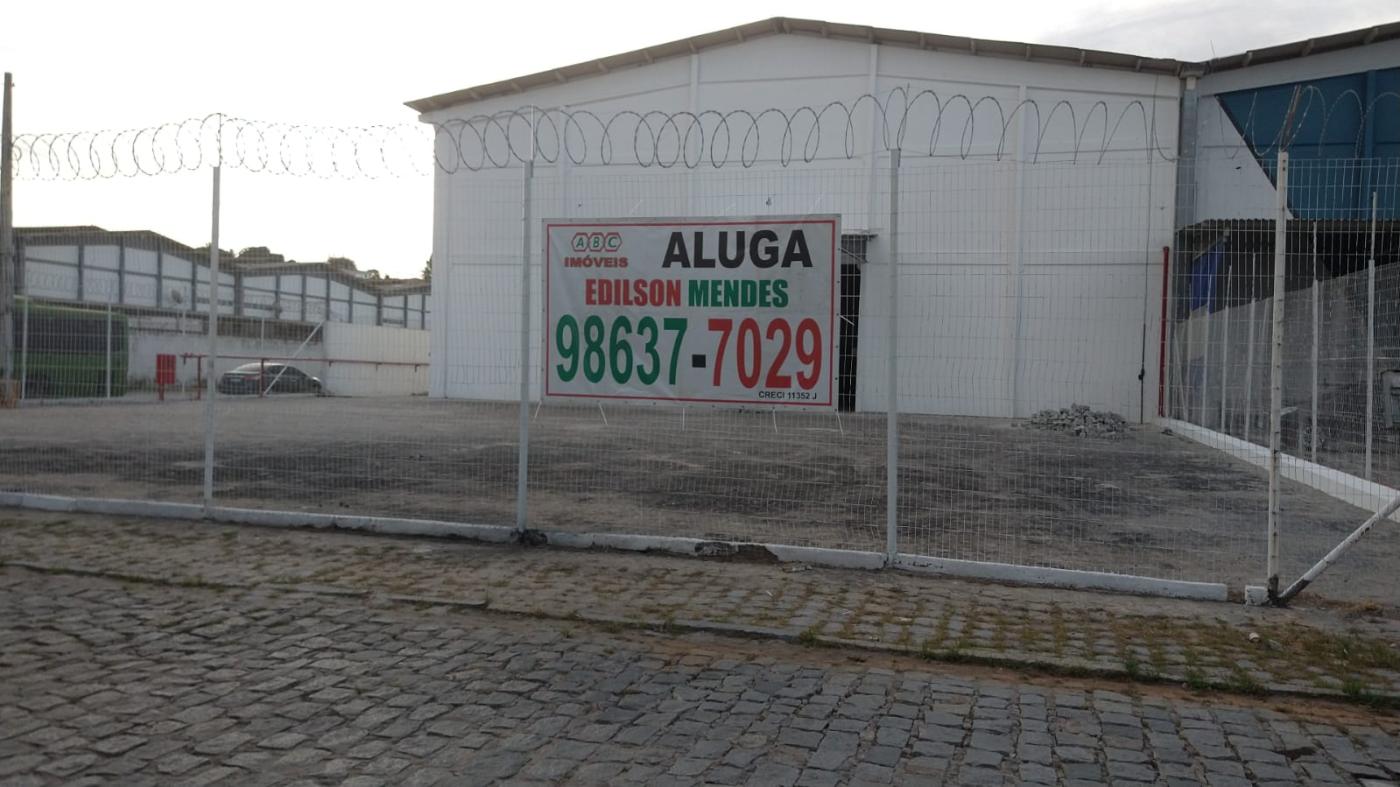 Depósito-Galpão-Armazém para alugar com 1 quarto, 4500m² - Foto 1