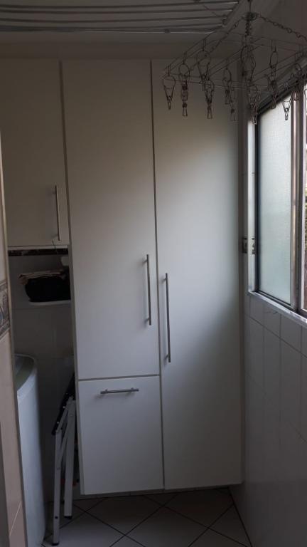 Apartamento à venda com 2 quartos, 64m² - Foto 17