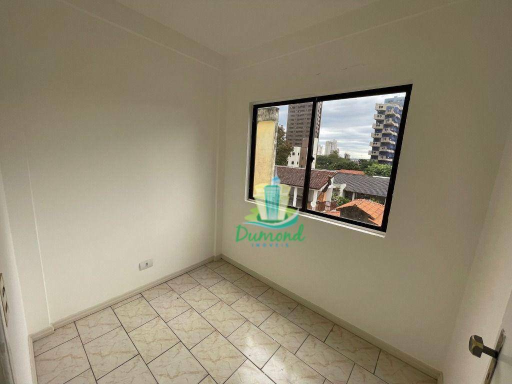 Apartamento à venda com 3 quartos, 178m² - Foto 2