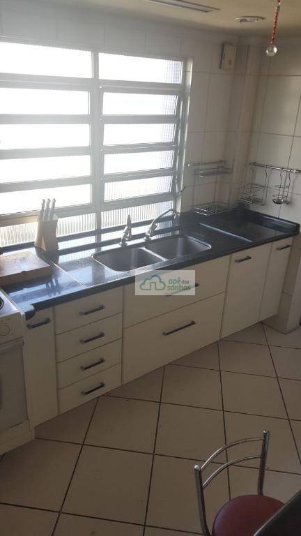 Apartamento à venda com 3 quartos, 98m² - Foto 9