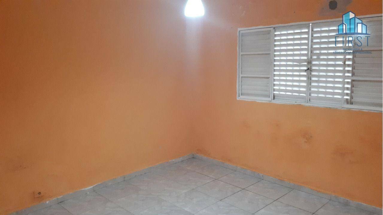 Casa à venda com 3 quartos, 210m² - Foto 5