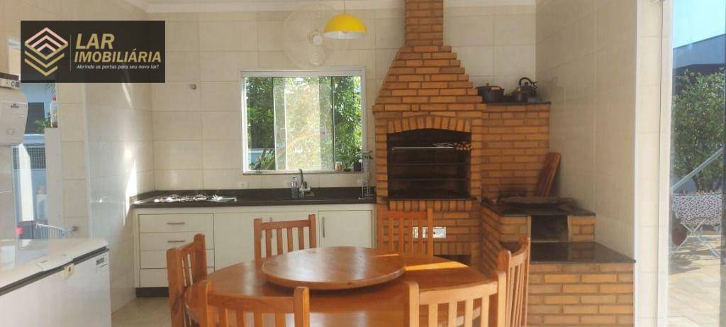 Casa de Condomínio à venda e aluguel com 3 quartos, 174m² - Foto 14