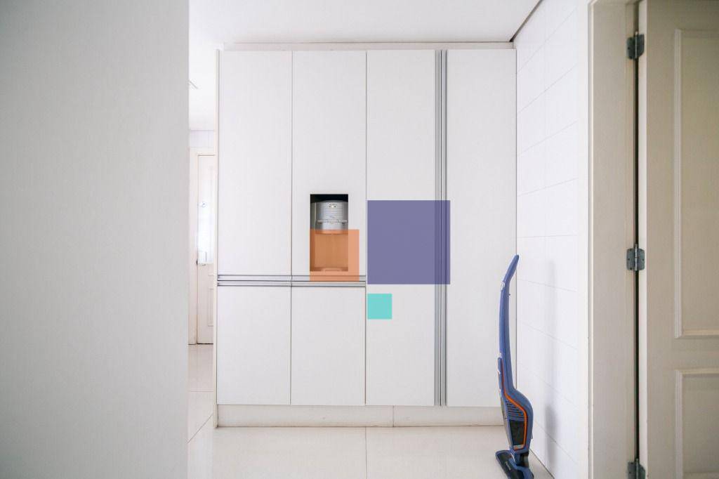 Apartamento para alugar com 4 quartos, 240m² - Foto 35